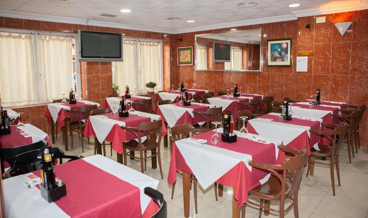 Hotel Juan Carlos تورّيفيِخا المظهر الخارجي الصورة