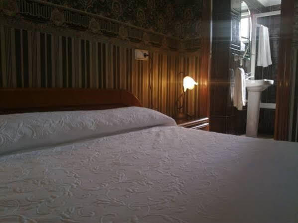 Hotel Juan Carlos تورّيفيِخا المظهر الخارجي الصورة